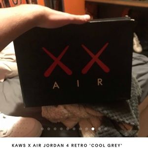 Jordan 4KAWS size 11